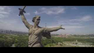 аэровидеосъемка ( copter ) памятника Родина Мать The Motherland Calls in Volgograd Rissia
