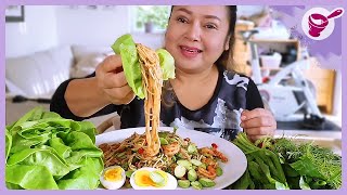 ยำขนมจีนกุ้งใส่น้ำปู ปลาร้านัว ⚠️เผ็ดสะเดิด ????| กับยายนาง8. oktober 2019