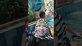 Bermain Di Kolam Arus Transera Water Park