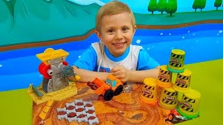 Кирпичный завод Play Doh и машинка погрузчик. Играем с Даником в набор Плей До Chuck and Friends