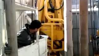 верховой кидает трубу  ZJ 50 DBS