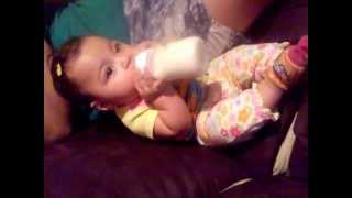 Melinna con su biby
