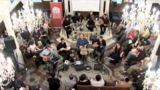 Tasa caldım ayvam ile narimi - Yinon Muallem, Brenna MacCrimmon, Bob Beer...