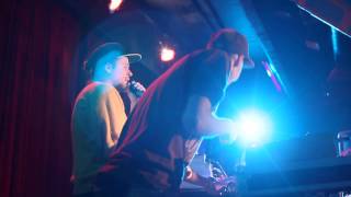 TRUE FLAVAS @ 16 TONS freestyle by DC MC