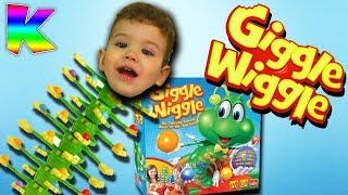 ?Игра ? Веселая Гусеница. РАСПАКОВКА набора Giggle Wiggle Играем в челлендж - Танцевать и хихикать