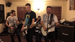 ROCKING MY SOCKS OFF!! - vlog