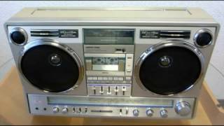Great Classic boomboxes from the  70s 80s. Video slideshow