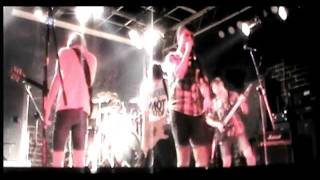 Party Hard / THE MIRROR MAZE