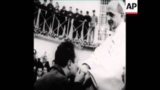 CAN175 THE POPE VISITS A JAIL