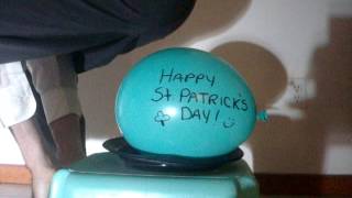 St. Patrick's Day Balloon Sit Pop