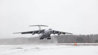 Полеты молодых экипажей ВТА на Ил-76 в Тверской области