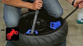 Как Самостоятельно Заменить Резину и Отбалансировать Колёса @Motorcyclist Magazine