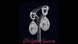 Изумительные золотые длинные серьги Ulyana  с муассанитами 4 карата  от Bright Spark