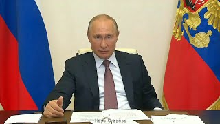 «Развели канитель»: Путин потребовал разобраться с надбавками медработникам за борьбу с COVID-19