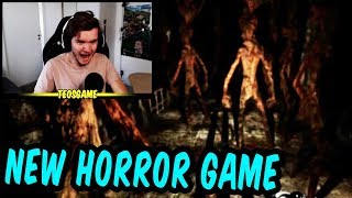 Teo plays a new horror game