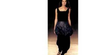 Sarah Pacini S/S 08 - Catwalk slide show