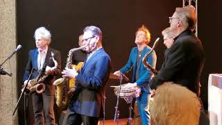 23 17 18 Benjamin  Hans Dulfer herdenking Jules Deelder in De Doelen Rdam 2019 ST TV R Dam di 31 12