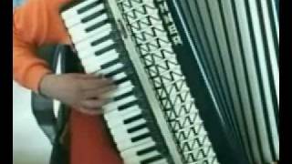 Nozie La Golondrina on Hohner AtlanticIV