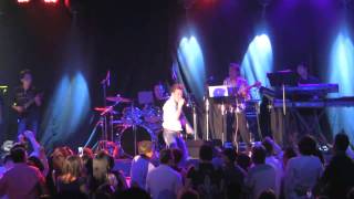 Dam vinh hung in Calgary 18/05/13(2/2)