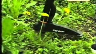 Видеообзор инструмента Fiskars для удаления сорняков 139910