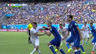 Italy vs Uruguay 0 - 1, Godin`s Goal 24-06-14