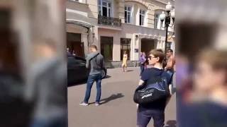 Конфликт на арбате, избили девушку и забрали телефон