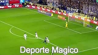 La Espectacular ATAJADA de Alexander Domínguez a Carlos Tévez