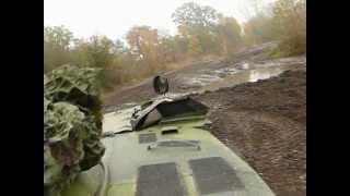 projížďka BVP-1 po tankodromu v Army Parku Přelouč