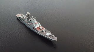 Корабли ВМФ России прибывают в Финский залив для участия в параде