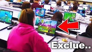 l'enfant joue à Fortnite en pleine classe (EXCLUE DU COURS)
