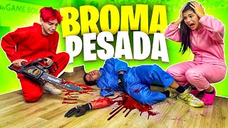 ¡ME CORTÉ UN BRAZO! BROMA PESADA a mi EX NOVIA !!