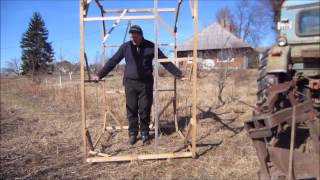Палатка для осмотра пчёл в ненастную погоду  Латвия Tent for bee inspection.