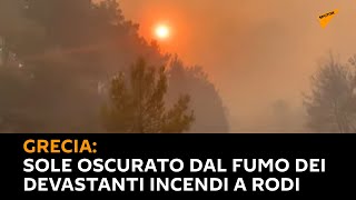 #Grecia: sole oscurato dal fumo dei devastanti incendi a #Rodi