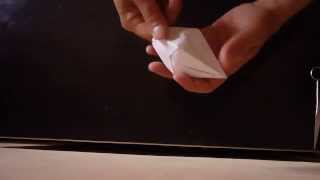 Apreenda fazer um balão de papel.