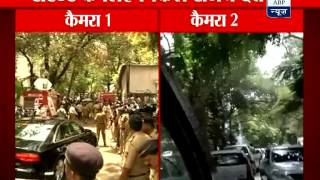 Crowds jostle as Sanjay Dutt leaves home for jail