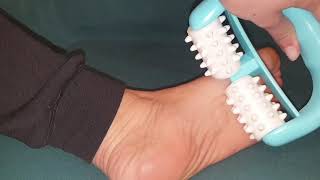 Asmr feet massage with roller ( massagar os pès com massagador) PT