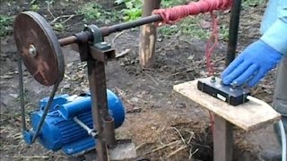 Burghiu manual pentru forat puturi de apa-Demonstratie- 2013-Partea 1