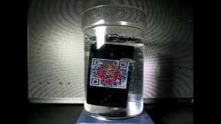 Sony Xperia Z Water Resistant Test in Slow Motion