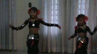 Bibi e Bianca Huang - Coreografia Tribal
