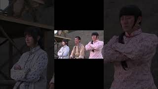功夫高手有無敵鐵頭功和金鐘罩，日本士兵連刀都砍不動！#shorts