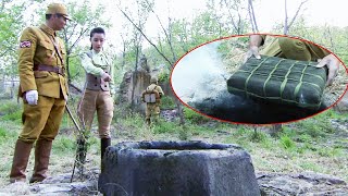 武工隊藏在井裡躲避日軍炮擊，哪想到日軍隊長心生懷疑，直接往井裡扔炸藥包！ ️ 抗日