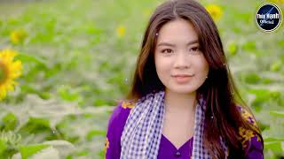 Nhạc sống người mẫu 2k2 xinh lung linh , nghe là phê , xem là mê .