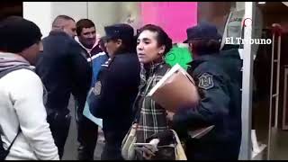 La policía detuvo a una mujer por grabar cuando demoraban a un ambulante