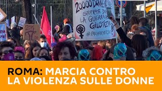 Roma, la marcia contro la violenza sulle donne