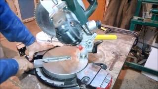 Торцовка Metabo KC 216 M Как  убрать люфт  платформы