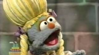 Sesame Street - LuLu and Elmo write a Story (Street Scenes)