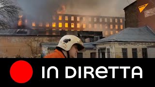 Russia: un incendio ha travolto l'intero stabilimento