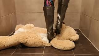 High heel fantasy: Teddy love, finish those ?