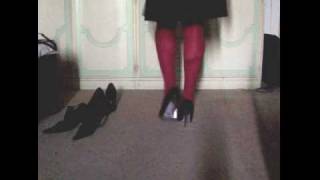 un po' di prove con le scarpe nuove (crossdresser video)