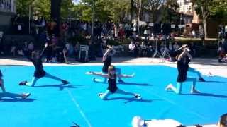 Exhibición moderno "Migthy Mice Crew"  Escuela Vaganova. Dia internacional de la danza 2013